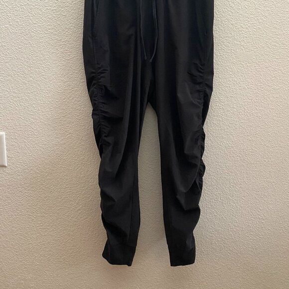 Athleta Attitude Pant Jogger Lightweight Size 4 Black 384001 Gym Fitness Workout - Picture 6 of 7